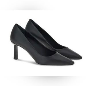 NIB FERRAGAMO Women's Justina Pointed Toe Pumps